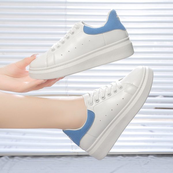 d7d3b9e0-7f93-4714-a8d4-ab11abdaf7bb.jpg Stylish women's athletic shoes حذاء أنيق رياضي للمرأة